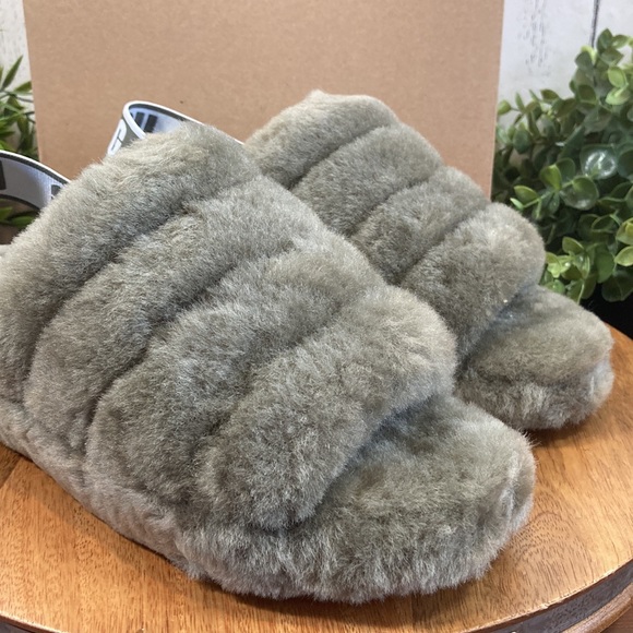 UGG Women's Fluff Yeah Slide Sandals Sheepskin Slingback Slippers - Picture 6 of 9